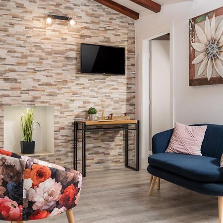 Relax In 2 Bedroom App In Old Town W/Ac And Wifi Rovinj Exteriör bild